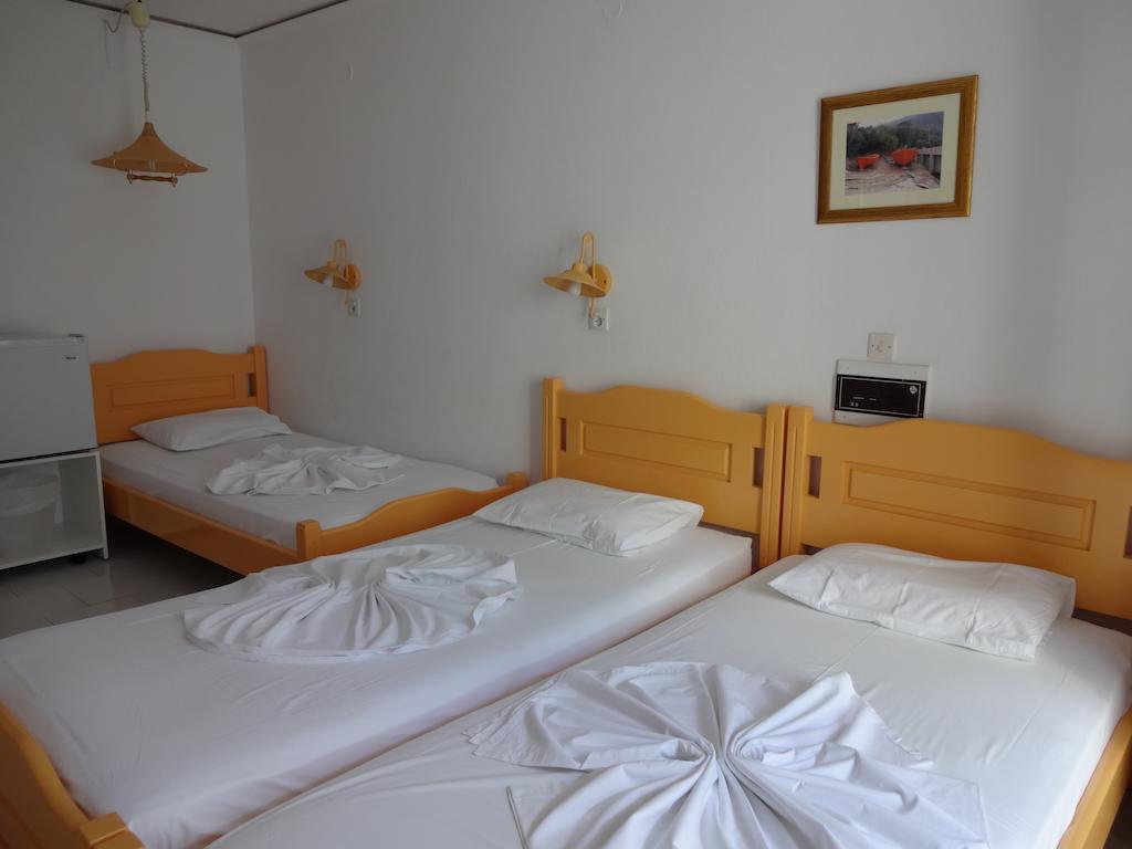 Remezzo Hotel & Studios Піфагорея Екстер'єр фото